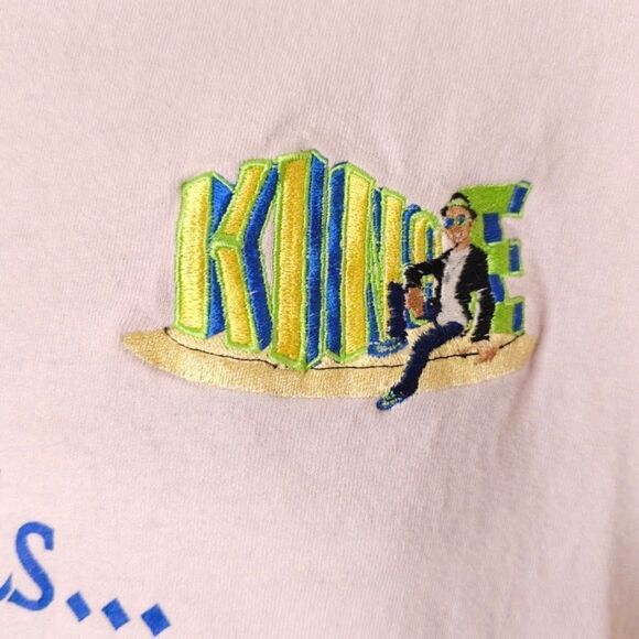 Vintage Christian T Shirt Mens Size Small Pink Y2K God Is A Way Maker King E - Picture 3 of 7